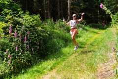 674-W2P00281-03772310-w2photo